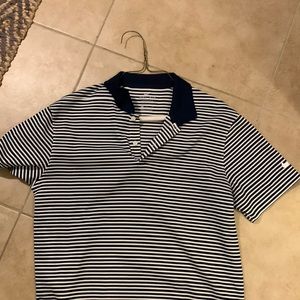 Like new! Nike mens medium Dri-Fit golf polo!